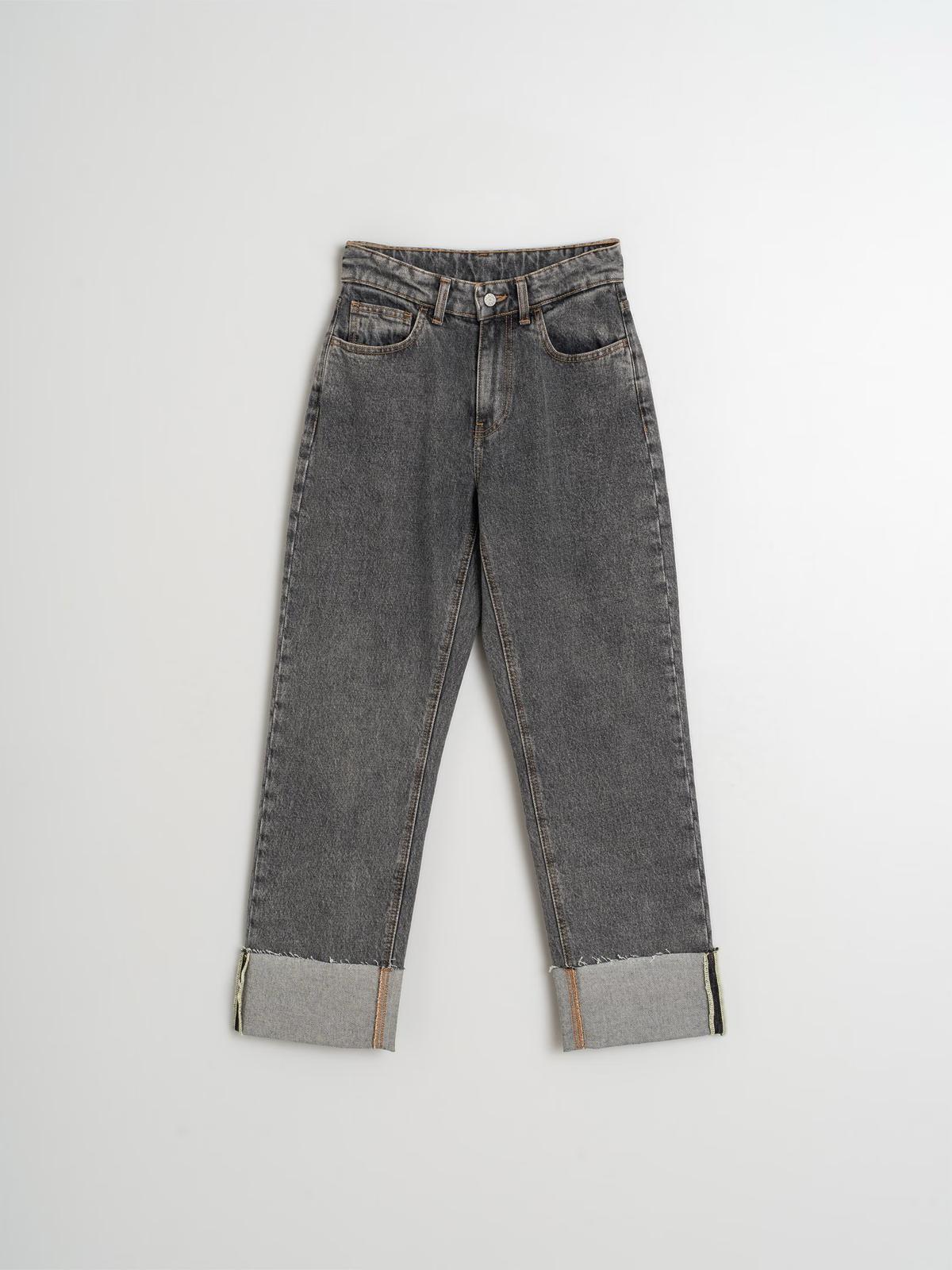 PANTALÓN DENIM VUELTO