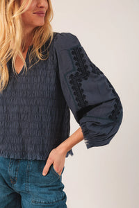 BLUSA BORDADO ÉTNICO ÍNDIGO