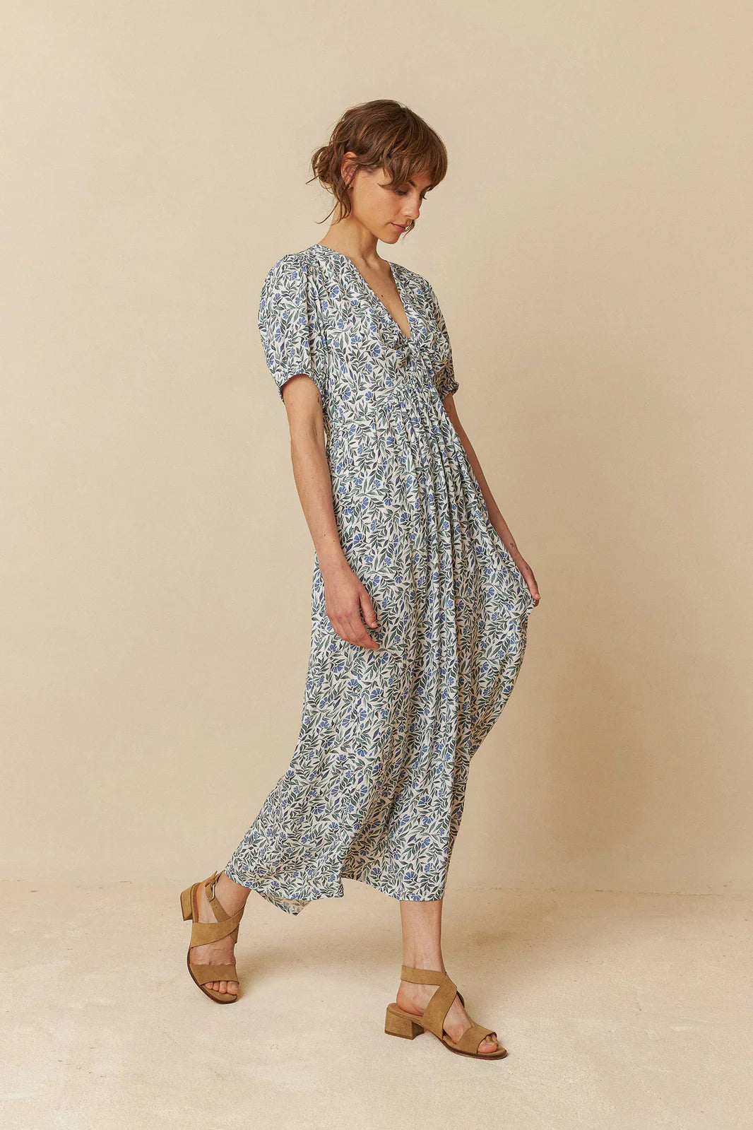 VESTIDO ESCOTE LAZO